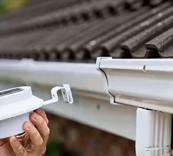 SolarGlow™ – Nooit meer donkere plekken rondom je huis